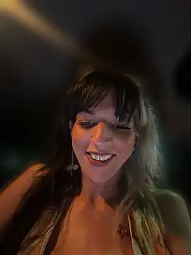 lil_jiggly live cam on StripChat