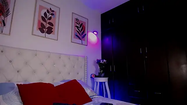 Barbie_Goddess live cam on StripChat