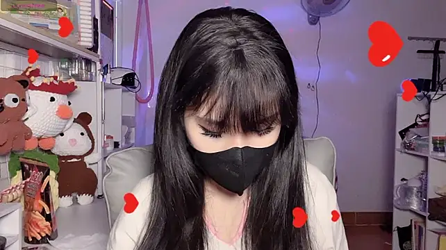 Tieu-May live cam on StripChat