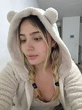 bebita_fiu live cam on StripChat