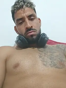 Alexsexygamer live cam on StripChat