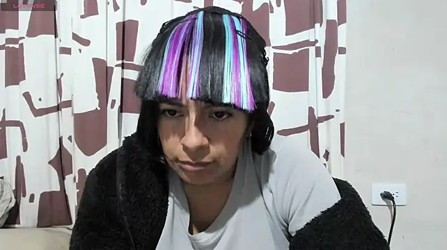 Acelinrose live cam on StripChat