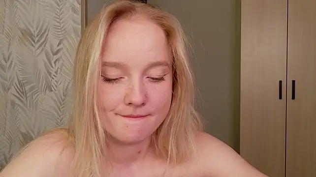 Shawty_Mia live sex cam