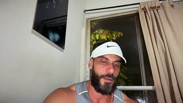 romeolovedark live cam on StripChat