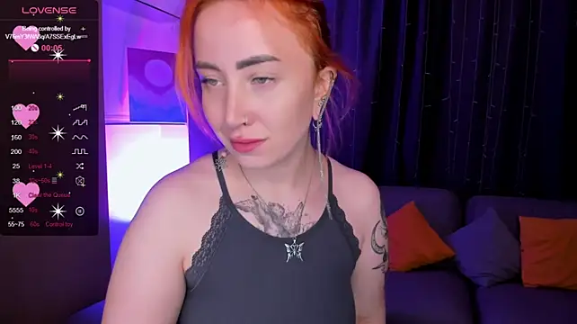 deboramoore live cam on StripChat