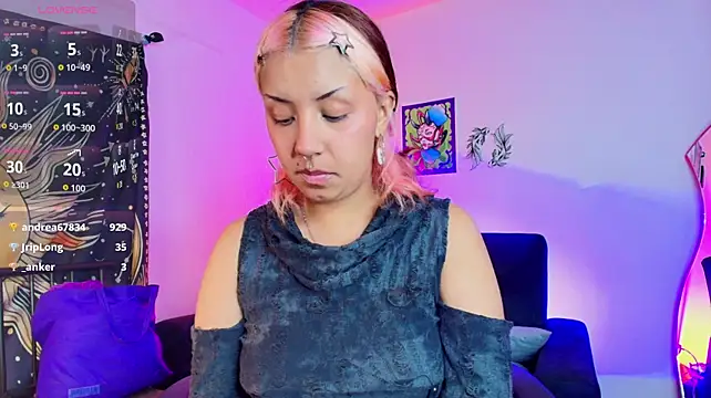Cat__Moon__ live cam on StripChat