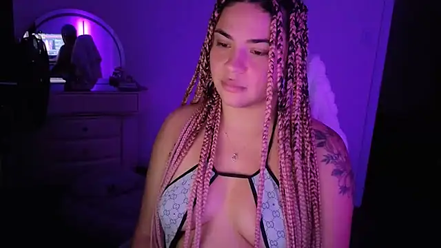 MelanieSaundersx live cam on StripChat