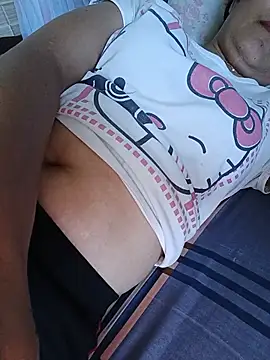 Doremon_95 live cam on StripChat