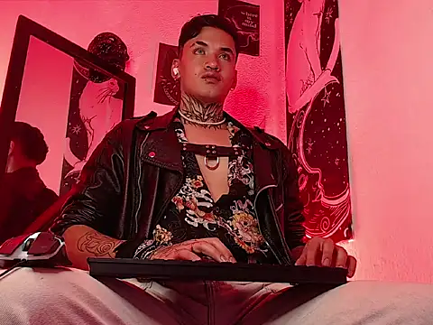 AlecBanne_ live cam on StripChat