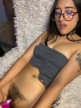 Kiss_Sophi live cam on StripChat
