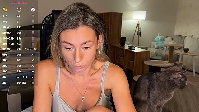 DannaEvan live cam on StripChat