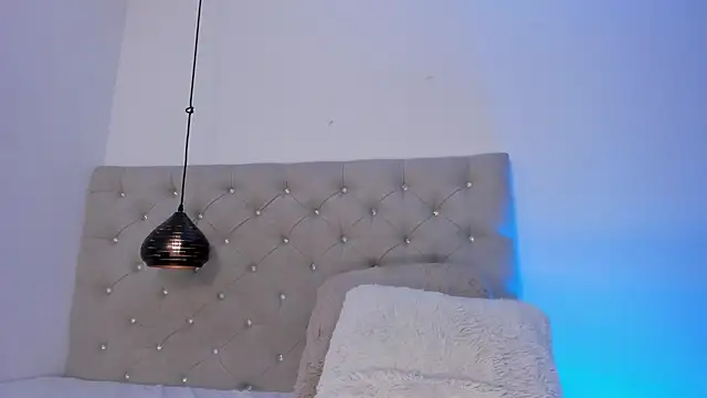 Rosse_Alice_ live cam on StripChat
