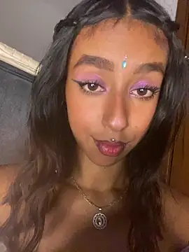 DakottaVelvett17 live cam on StripChat