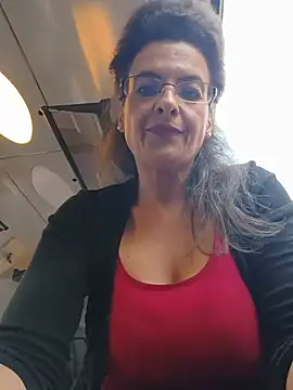 RebeccaNoble live cam on StripChat