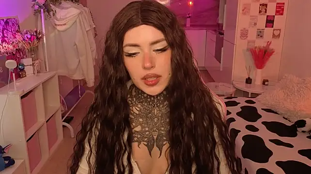 brightmuffin live cam on StripChat
