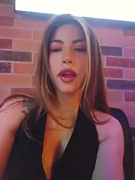 Karen_San_Miguel live cam on StripChat