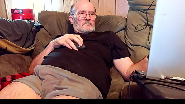snickers1 live cam on StripChat