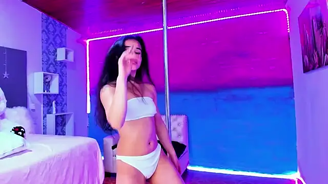 salfetkaa live cam on StripChat