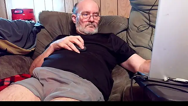 snickers1 live cam on StripChat