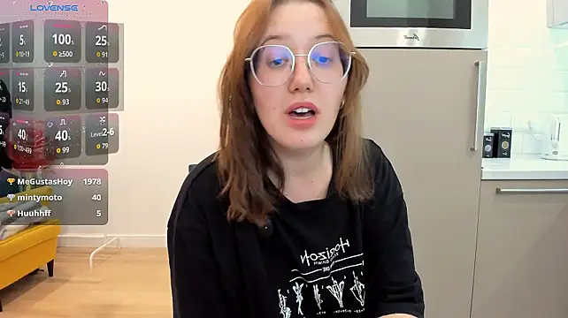 Charmy_Gracy live cam on StripChat
