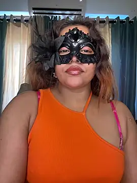 Zaralanson live cam on StripChat