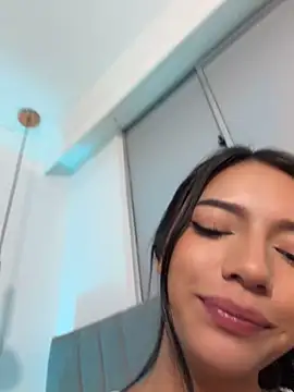 emy_bonita1 live sex cam