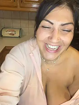 LittleMissEeve live cam on StripChat