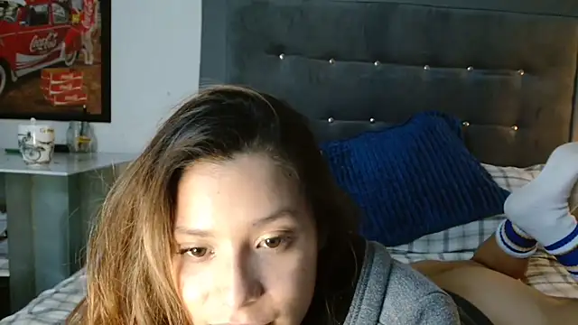 3littles live cam on StripChat