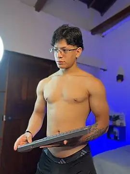 TonyPetrovjs live sex cam