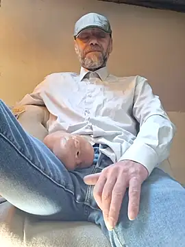 eddouxxx78 live cam on StripChat