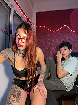 julyblair- live sex cam