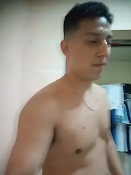 LuisMex1998 live cam on StripChat