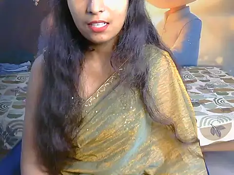 Shivani-19 live cam on StripChat
