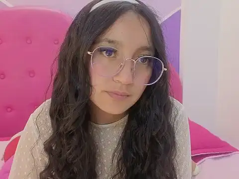 Emily__Blush live cam on StripChat