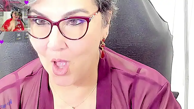 cataleya_mom live cam on StripChat