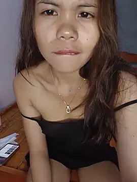 Ella_sayieee-squirter live cam on StripChat