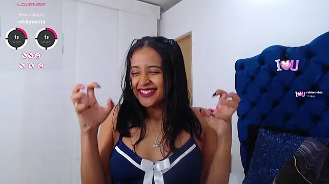 Lili666_ live cam on StripChat