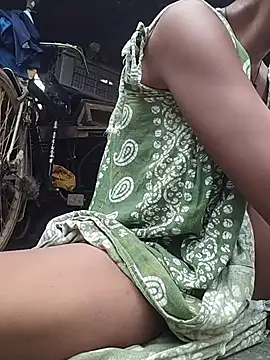 Sweet-runi live sex cam