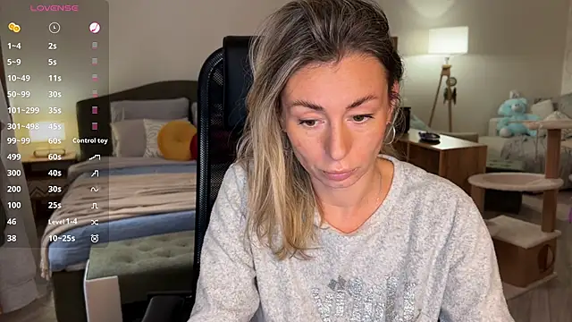 DannaEvan live cam on StripChat