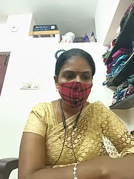 Tamil_Yalini12 live cam on StripChat