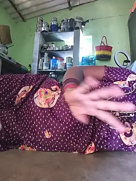 Tamilselviroja- live cam on StripChat