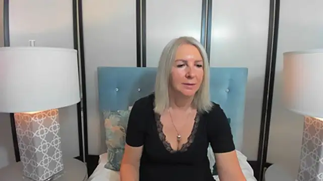 EricaTop live cam on StripChat