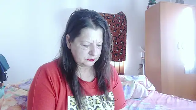ExtasyMature live cam on StripChat
