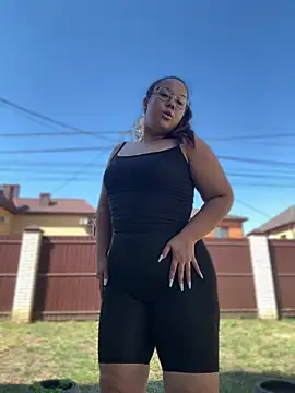LushBySofa live sex cam
