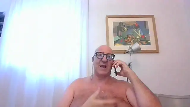 ANONIMO7735 live cam on StripChat