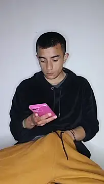 Thick_Cock live cam on StripChat