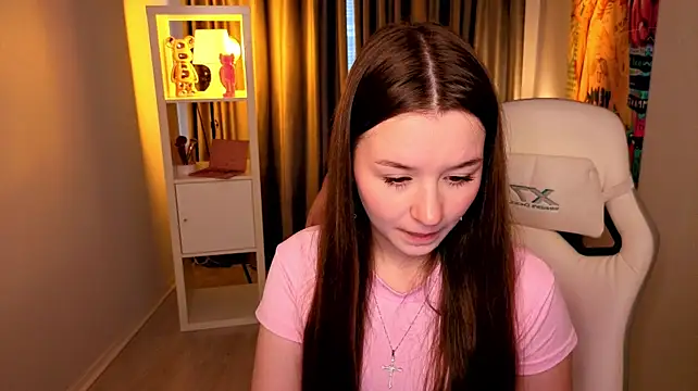 RileyBloomss live cam on StripChat