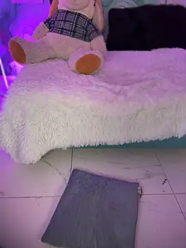 MylaDreams live cam on StripChat