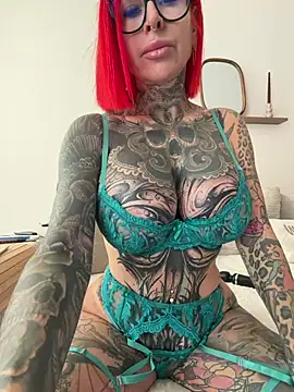 CatCoxx live cam on StripChat