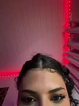 luludolll live cam on StripChat